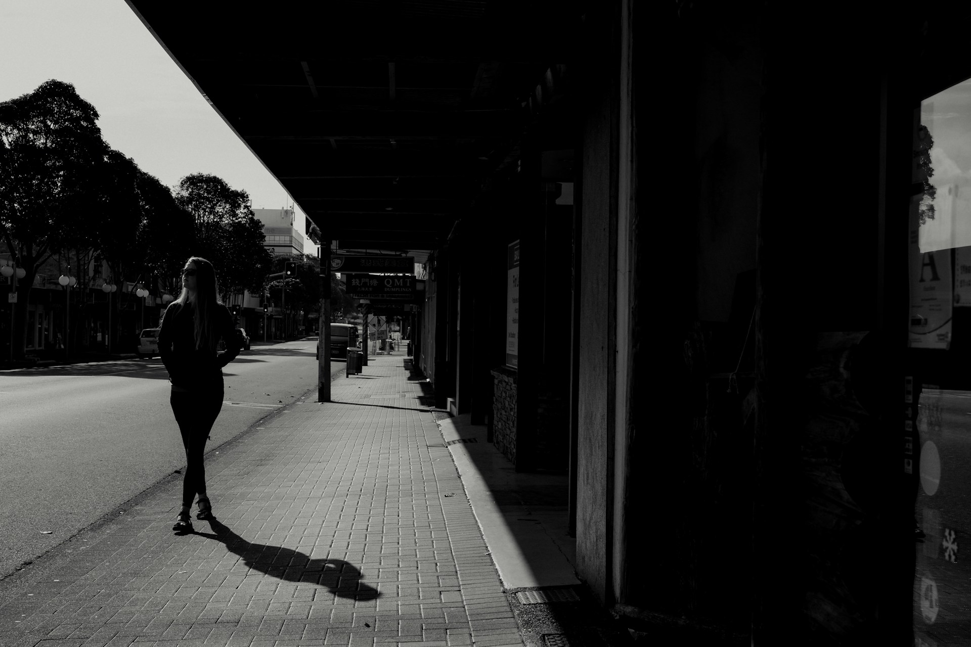 50mm street photo sample