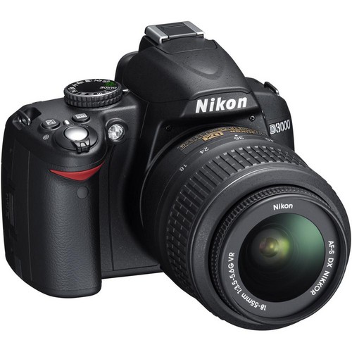 nikon d3000 with 18-55mm lens