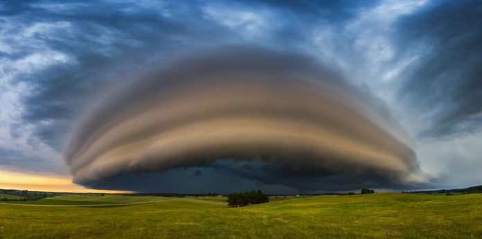 storm photography of supercell storm
